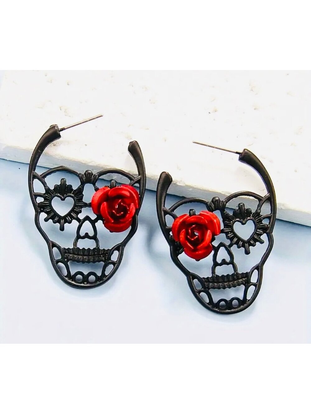 New - Exquisite Black Hollow Out Carved Red Rose Skull Earrings